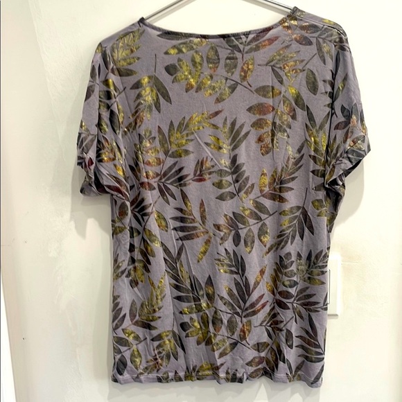Floral Print Grey Women's Top - Picture 7 of 12